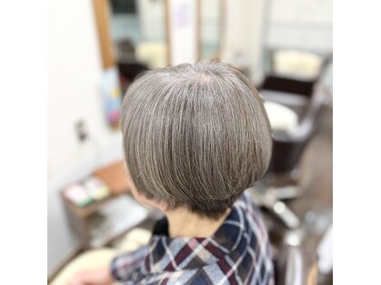 ヘアーアンドメイクビィフォー(hair&make b four)の写真