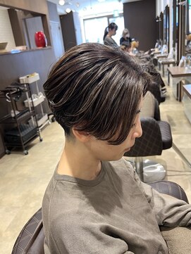 アヤナ バイ アヤラ(ayana by ayala) 【TAIGA】刈り上げショート×ハイライト　浦安/新浦安/南行徳