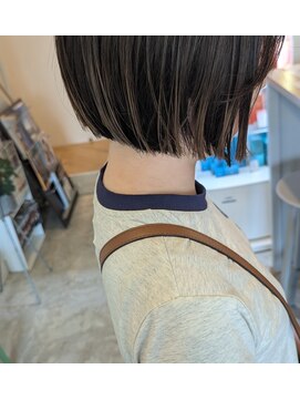 ケースタイルシェノン(K-STYLE CHAINON) プレイングカラー ボブ