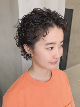 トゥコ(tuco) ショートウルフ.パーマ レイヤー ショート ピクシーショート