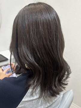 ベル サウス(BHEL south) 津市ロングレイヤーカットハッシュカット透明感カラー重めロング