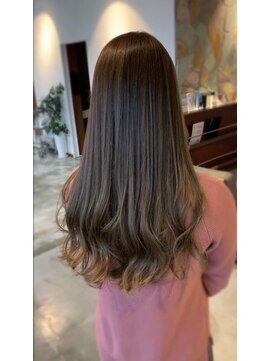 ディードア ニア(Ddoor Nia) ハニーベージュ×ロング