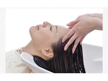 アン 武蔵小杉(un)の写真/ヘッドスパで頭皮ケアとリラックス♪上質な空間で至福のひとときをお届け致します◎