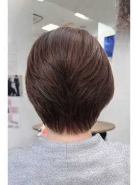 カットサロン ウシジマ(CUT SALON USHIJIMA) 【絶壁解消/大人ショート/白髪染め/白髪ぼかし/髪質改善】