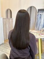 ハグクレア(HUG CLAIRE) 透明感たっぷりオリーブカラー