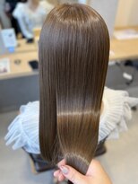 リム(LIM) 透明感たっぷりグレージュ!質感再整カラー
