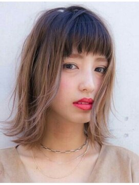 エイミー(Aimee) Aimee外ハネミディ×3Dプラチナベージュ