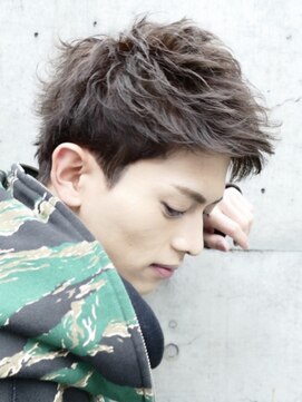 フィフス(fifth) ショートレイヤーツイストパーマソフトツーブロックアップバング