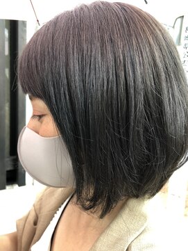 櫛の屋 ダークトーン×ブルーアッシュ《ラムネhair ヒサマツマユミ》
