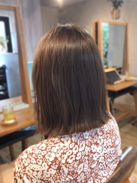 リノ 船橋(Lino) 【グレージュカラー】切りっぱなしボブ