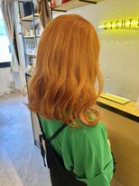 エイト 福岡天神店(EIGHT fukuoka) オレンジカラー