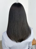 アイティーバイアルバム 藤沢店(IT by ALBUM)&nbsp;ブルーブラック_レイヤーロング前髪パーマ_ba470651