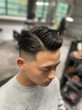 フランクスバーバーリベラルド 横浜(FRANK'S BARBER LIBERALD) ロースキンスリックバック