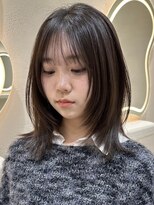 サイン 渋谷(SIGN)&nbsp;ザクザクレイヤーカット巻き方簡単ミディアムロング韓国表参道