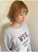 ミニボブ/顔周りレイヤー/ブロンドヘア/里見美穂