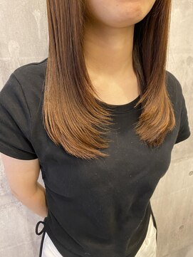 アーチ(ARCH) 顔周りレイヤーカット