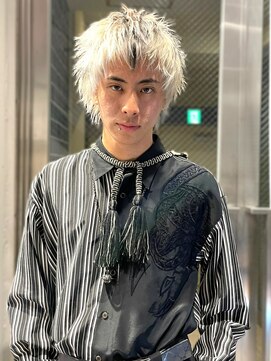 シティ(sity.) ホワイトシルバー デザインカラー ブリーチ メンズカット