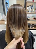 もうクセ毛に悩まない！縮毛矯正で手にいれるサラサラ美髪
