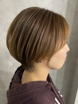 アイリス(AIRIS) ショートボブ