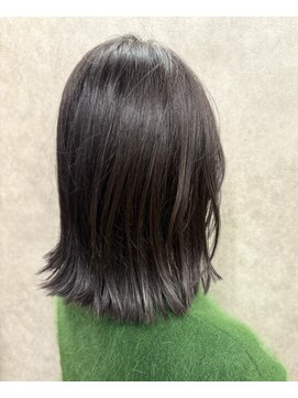 グラフィー(graphy) 艶グレージュカラー×外ハネボブ