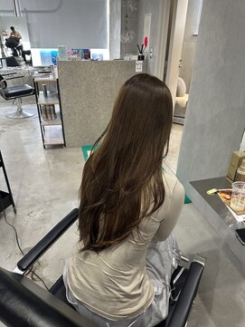 ラック(LUCK) オリーブベージュ/船橋/くすみベージュ/細めハイライト