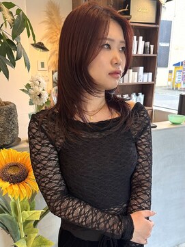 ウィム(wim) 顔周りから作るデザイン " ハッシュカット "