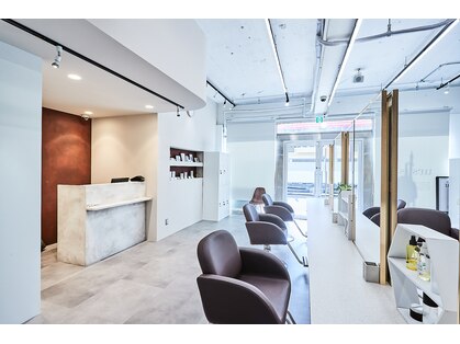 アーサス バイ ヘッドライト 松戸店(ursus by HEADLIGHT)の写真