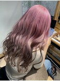 くすみピンクの大人ガーリーロング