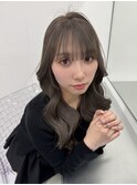 透明感グレージュ