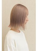 ぷつっと外ハネストレートボブ×ペールピンクベージュ