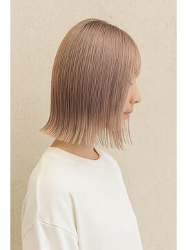 エアリー 昭島店(Airily) ぷつっと外ハネストレートボブ×ペールピンクベージュ