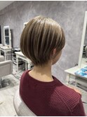 「ナチュラルにまとまる美フォルムショート