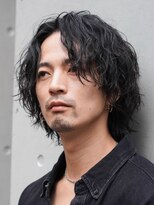 フィフス 大分(fifth)&nbsp;大分ツイストスパイラルパーマメンズカットセンターパートゆるめ