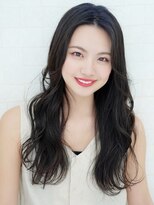 ヘアリゾート粋 新宿三丁目本店&nbsp;大人可愛い黒髪ロング/小顔ウェーブヘア/白澤
