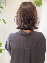 ミロア 薬院(miroa)&nbsp;グレージュ　くびれミディアム　外ハネ