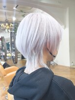 オブヘアーギンザ(Of HAIR GINZA)&nbsp;ホワイトブリーチ×丸みウルフカット