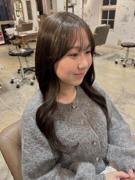 サンバイセライロ 千葉(SAN. by celilo) ロングレイヤー/くびれヘア【momoka】