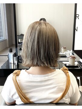 ハルキ ミナト ジャパン オオサカ(HARUKI MINATO japan OSAKA) 外ハネボブ 20代30代40代ヘア 小顔 大阪ボブ 梅田