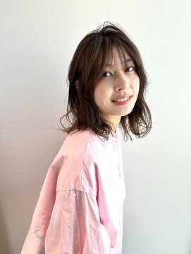 エクリ(equri×SHISEIDO) ミディアムエアリースタイル