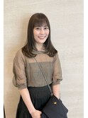 ブリーチなしグレージュ　顔まわりレイヤーカット