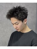スパイキーショートパーマ