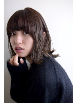 ミラバイグリーン(Mira by green) 切りっぱなしボブ×重めスタイル【似合わせカット】 02