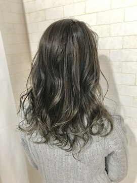 アルマヘア(Alma hair) 【Alma hair】イルミナカラーハイライト☆アッシュグレージュ