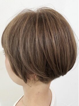 ネオリーブアオバ 高田馬場店(Neolive aoba) ショート　えりあし刈り上げ　ボブ　30代40代におすすめ