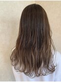 グラデーション×薄グレージュ