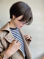 トゥナ(Tuna) クールで女性らしさもあるハンサムショート