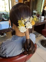 アース コアフュールボーテ 新潟紫竹山店(EARTH coiffure beaute)&nbsp;モカベージュアドミオローポニー紐アレンジ