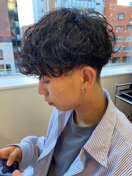 ウェイビーエフティフィフス 横浜西口(WAVEY ft.fifth) 波巻きスパイラルツイストスパイラルパーママッシュメンズヘア