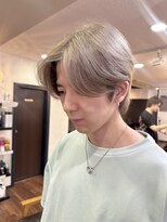 リコバイアフロート(riko by afloat)&nbsp;センターパート/ハイトーン/ケアブリーチ/ミルクティーベージュ