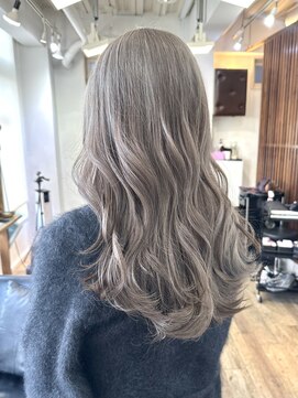 ハーツ(Heart's) 40代50代60代白髪ぼかしハイライトグレイカラー脱白髪染め